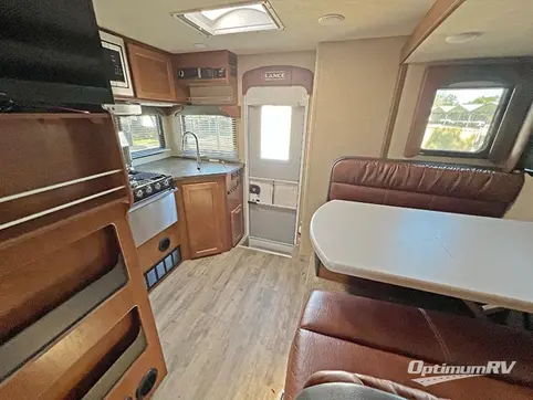 2020 Lance Lance 975 RV Photo 3