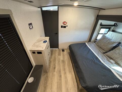 2024 Forest River Wildwood Heritage Glen 375FAM RV Photo 3