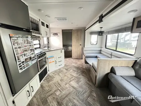 2023 Palomino Puma 28BHSS RV Photo 2
