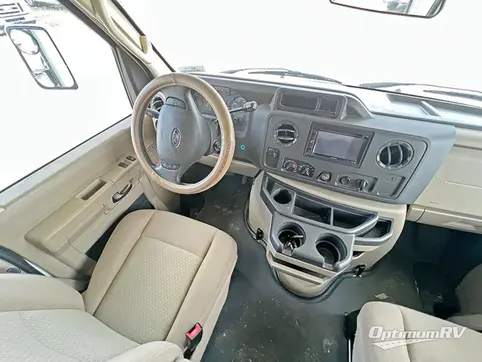 2013 Thor Four Winds 24C RV Photo 3