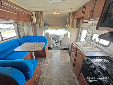 2013 Thor Four Winds 24C RV Photo 4