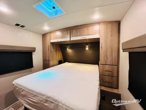 2022 Grand Design Imagine 2670MK RV Photo 4