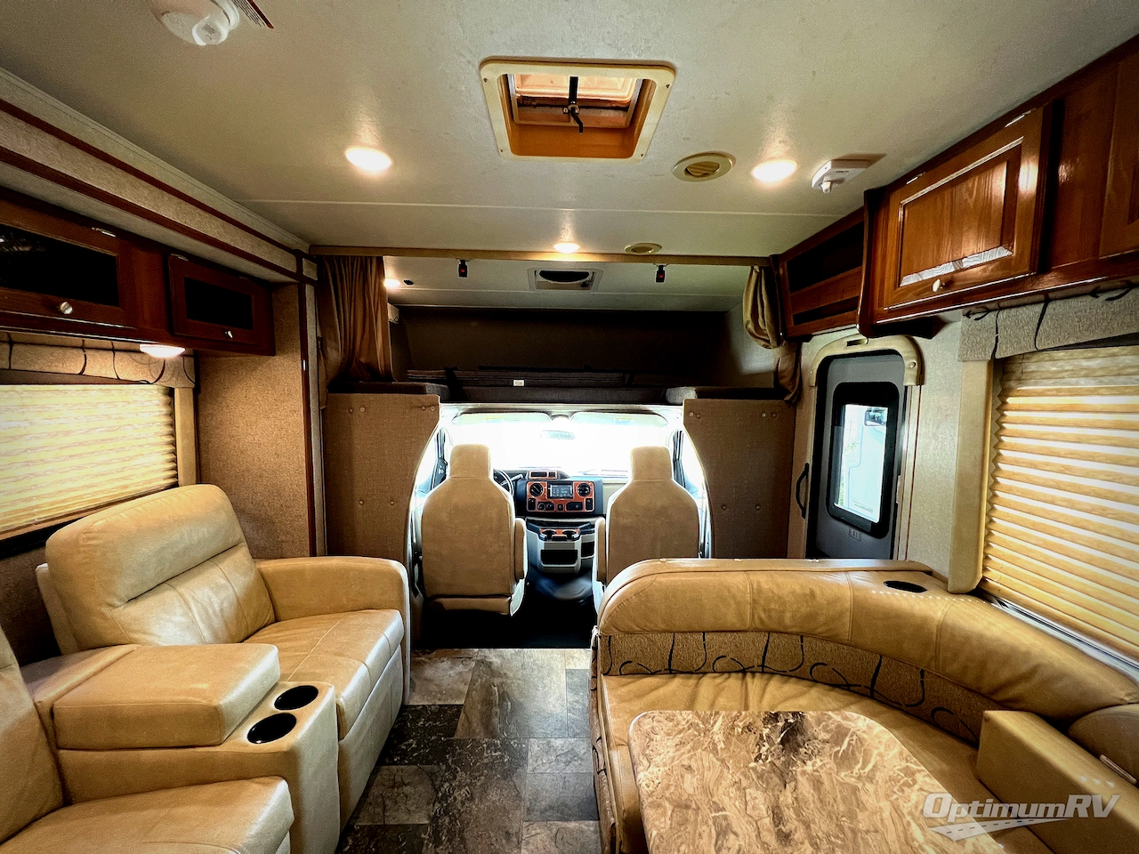 2019 Coachmen Leprechaun 311FS Ford 450 Photo 4