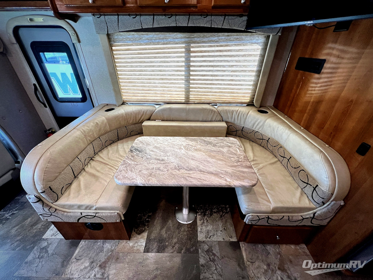 2019 Coachmen Leprechaun 311FS Ford 450 Photo 10