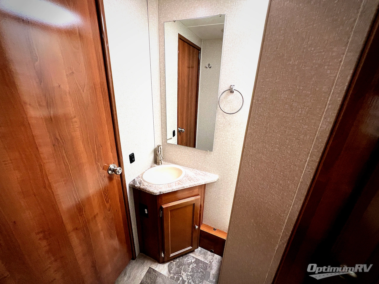 2019 Coachmen Leprechaun 311FS Ford 450 Photo 20