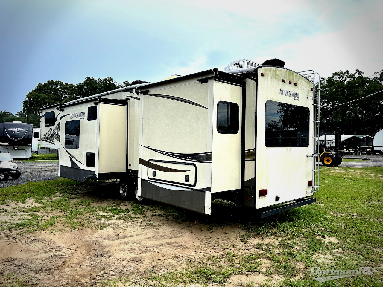 2014 Keystone Mountaineer 375FLF Photo 3