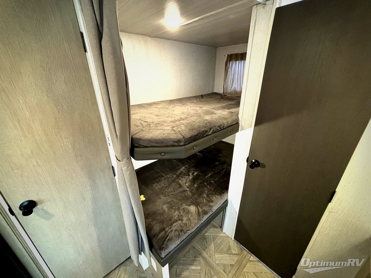 2023 Forest River Wildwood 28DBUD Photo 12