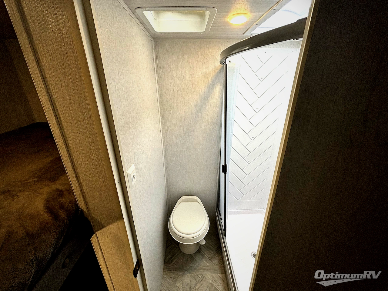 2023 Forest River Wildwood 28DBUD Photo 11