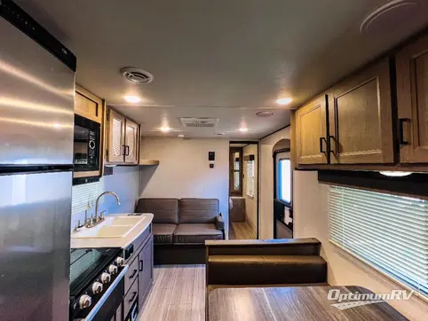 2021 Keystone Hideout 262BH RV Photo 3
