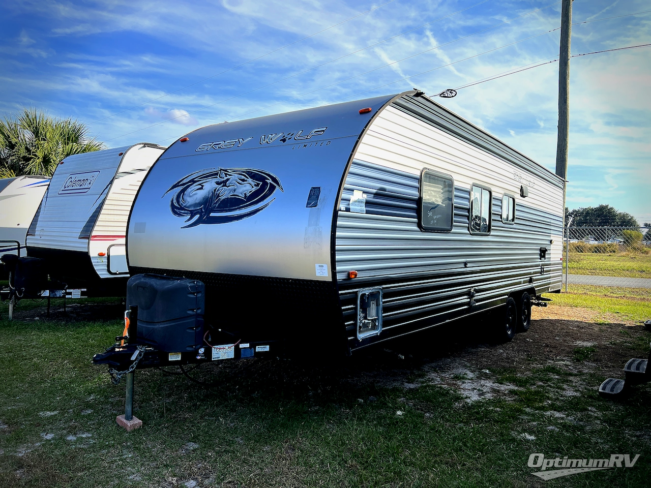 2022 Forest River Cherokee Grey Wolf 26DJSE Photo 4