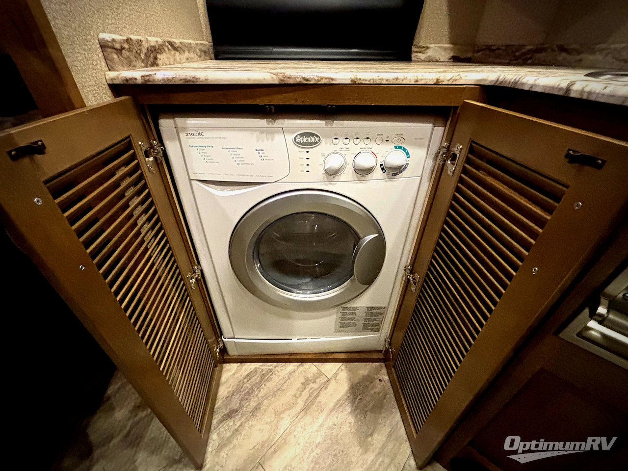 2018 Fleetwood Bounder 36F Photo 25