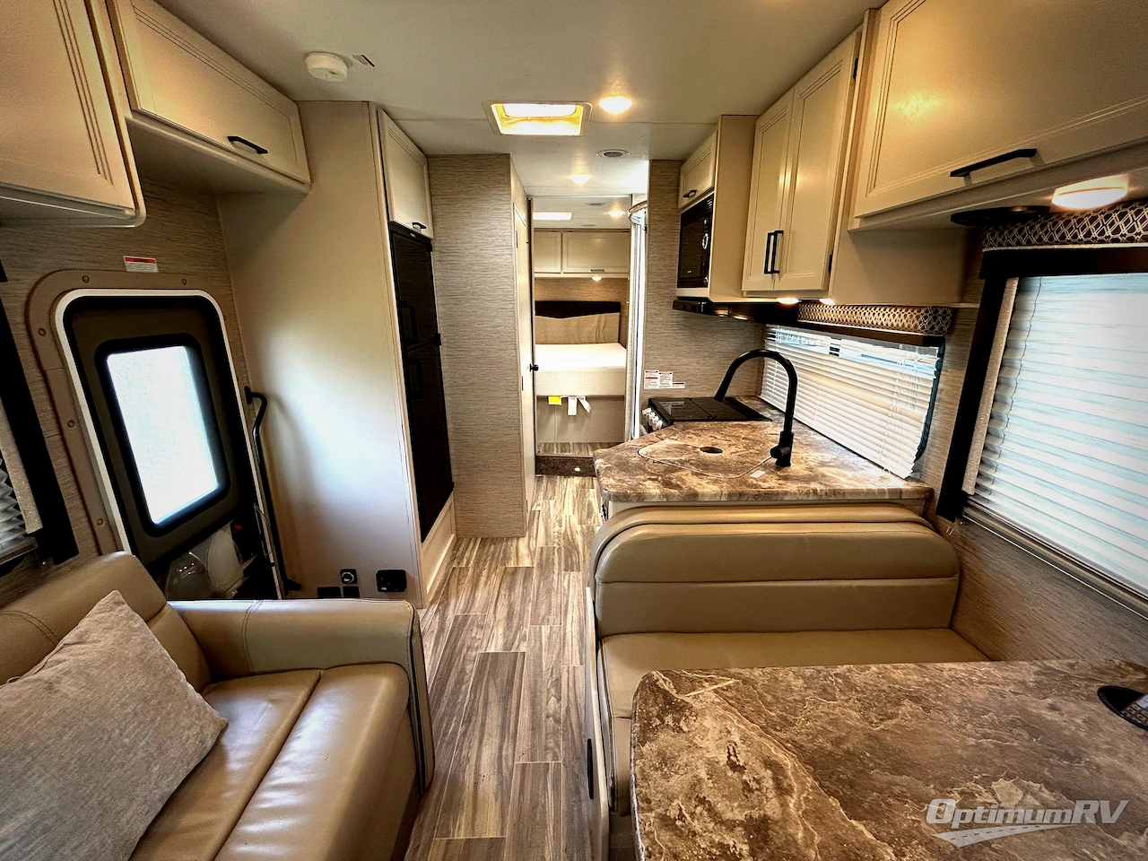 2022 Thor Four Winds 28A Photo 4