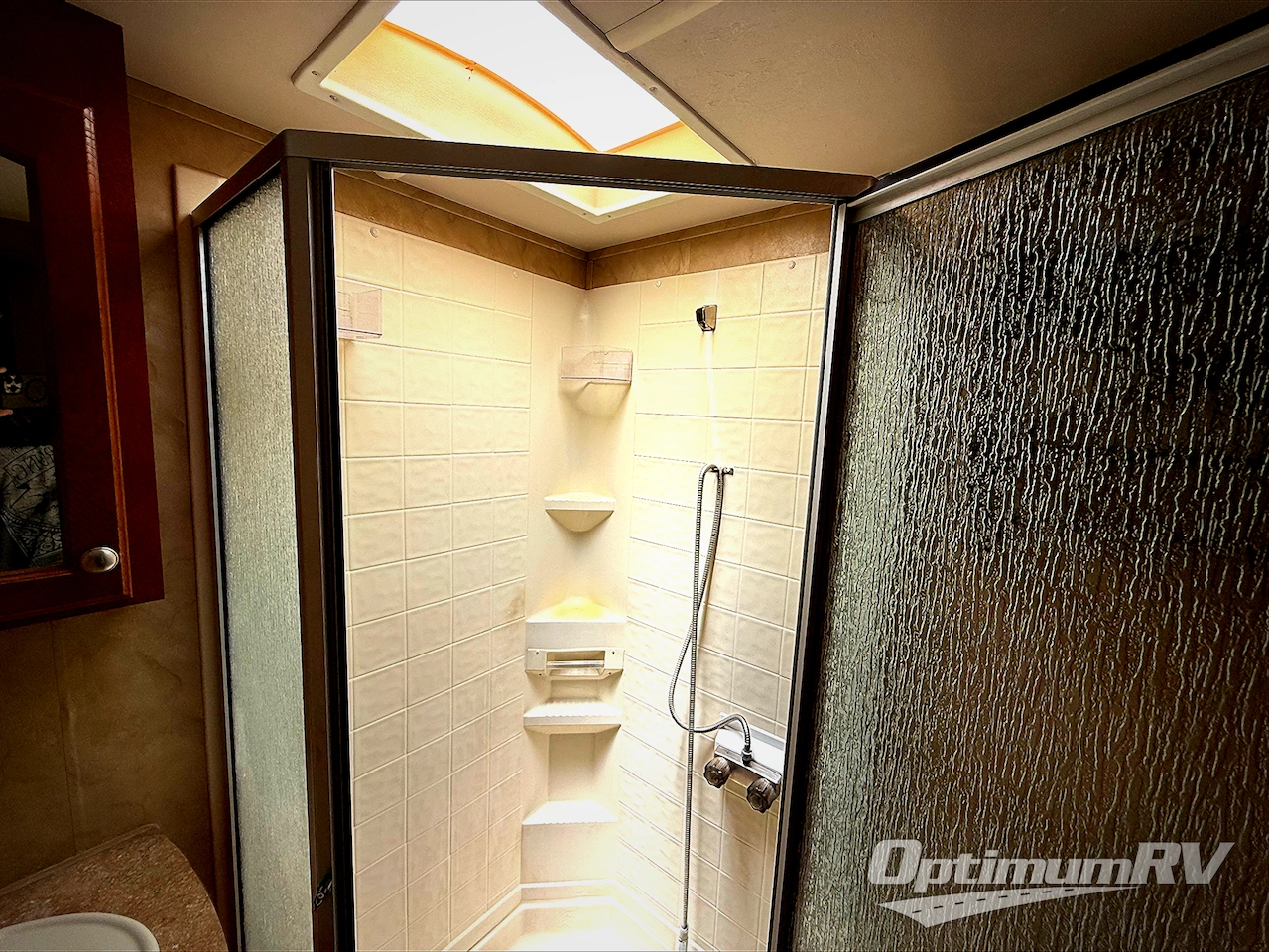 2011 Forest River Cedar Creek Silverback 33L Photo 2