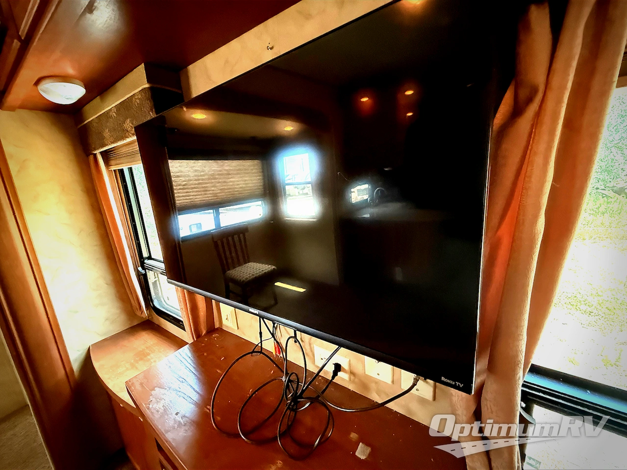 2011 Forest River Cedar Creek Silverback 33L Photo 18