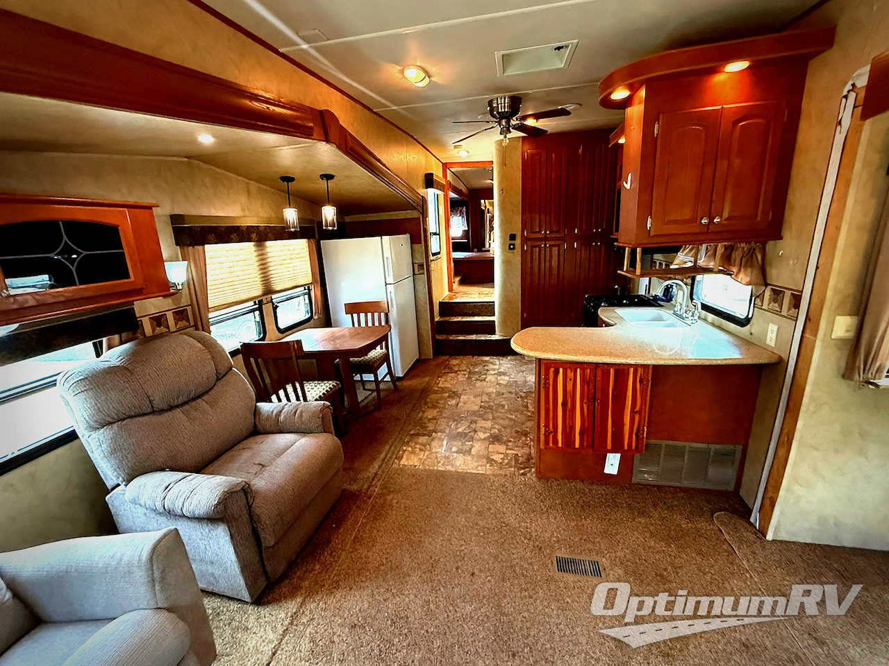 2011 Forest River Cedar Creek Silverback 33L Photo 21