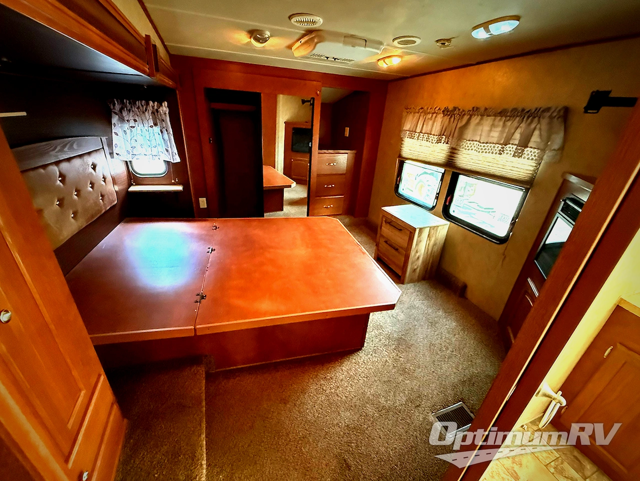 2011 Forest River Cedar Creek Silverback 33L Photo 23