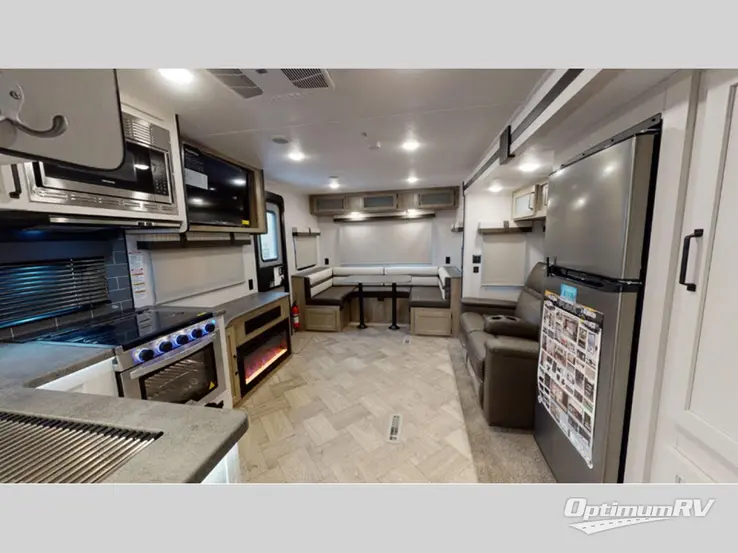 2021 Palomino Puma 26RLS RV Photo 1