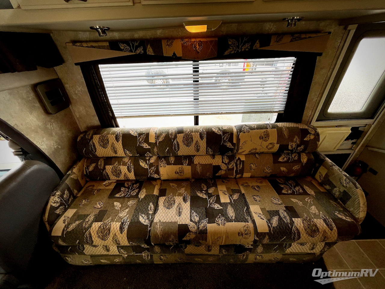 2005 Coachmen Freelander 2890QB Photo 21