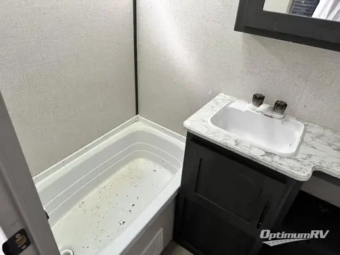 2022 Dutchmen Aspen Trail LE 29BH RV Photo 4