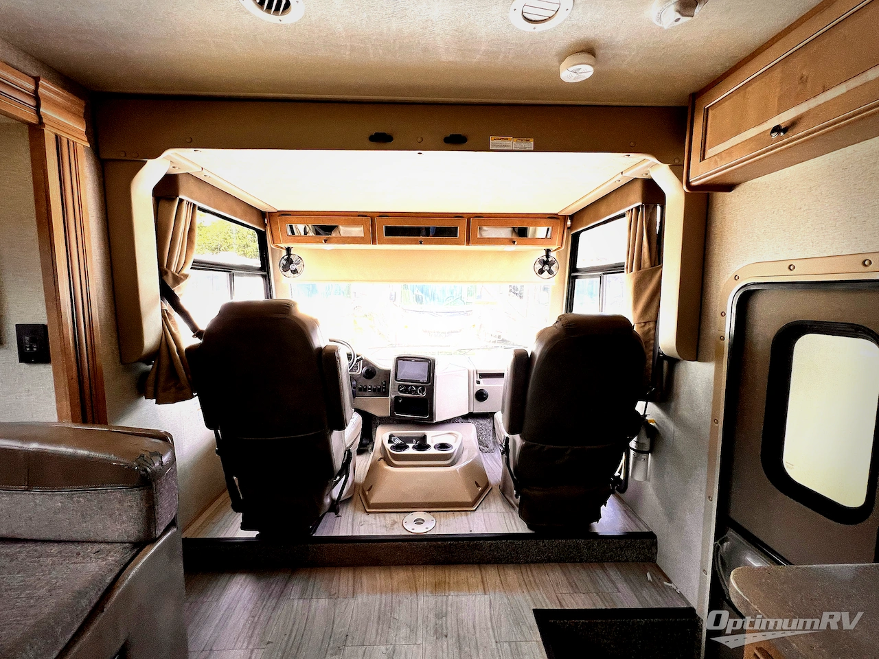 2019 Thor Windsport 35M Photo 6