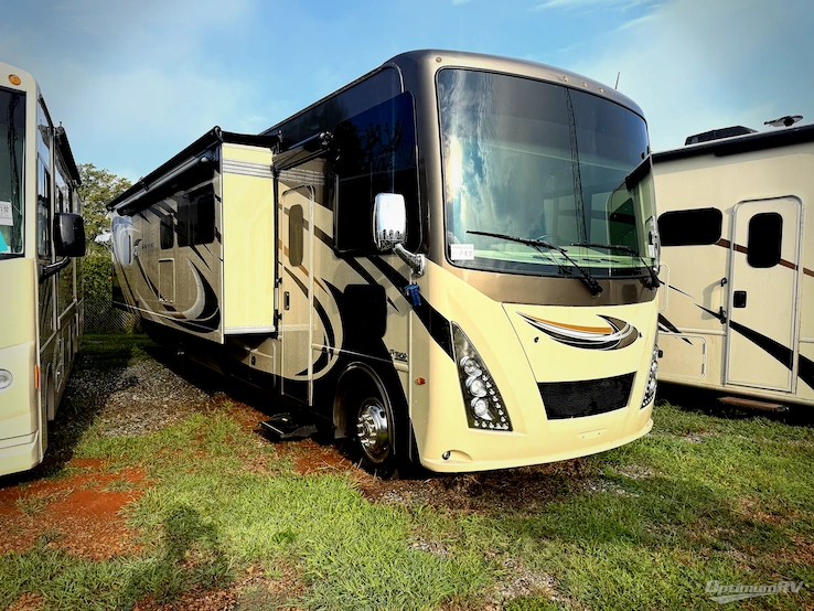 2019 Thor Windsport 34R RV Photo 1