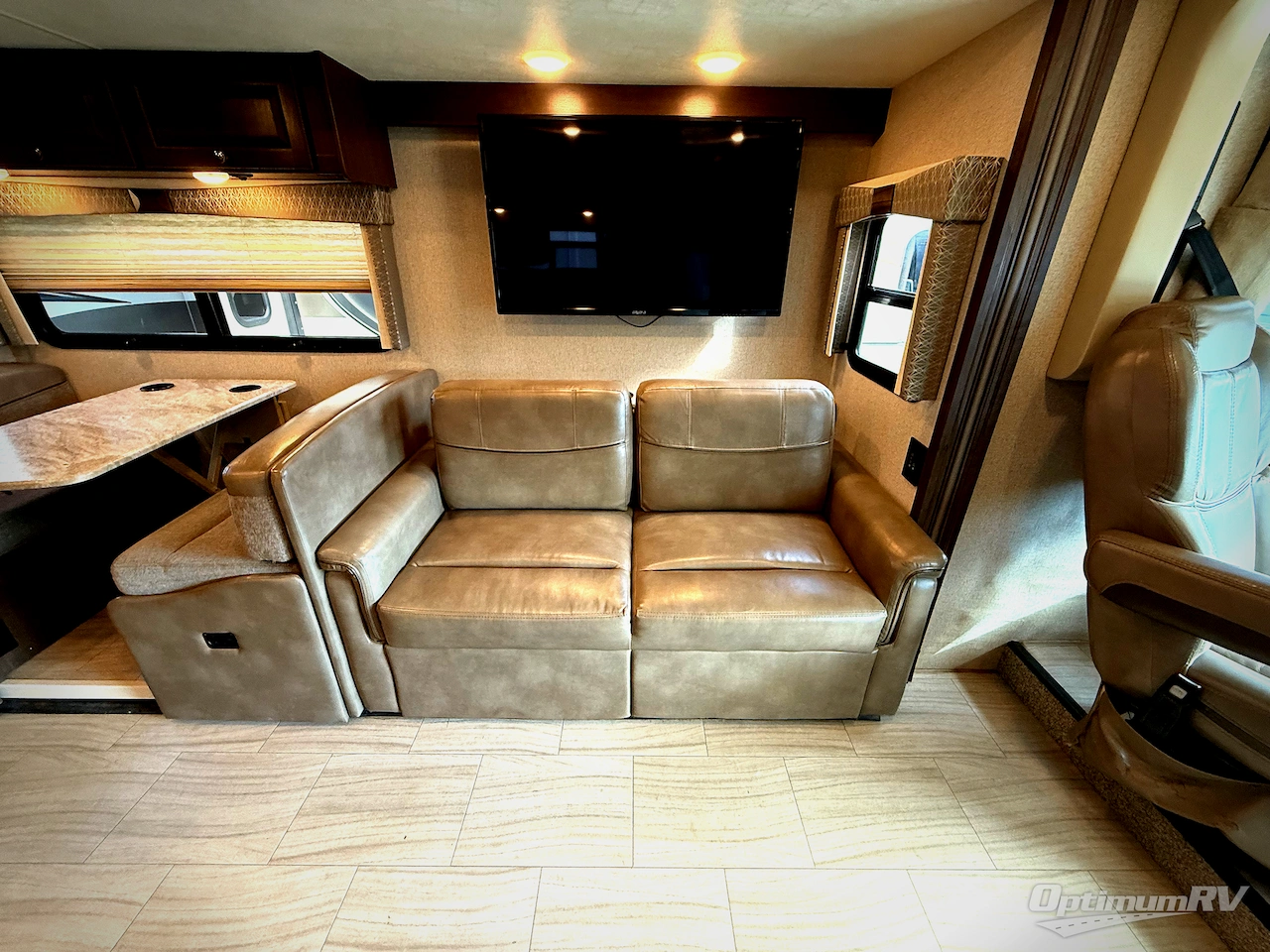 2019 Thor Windsport 34R Photo 4