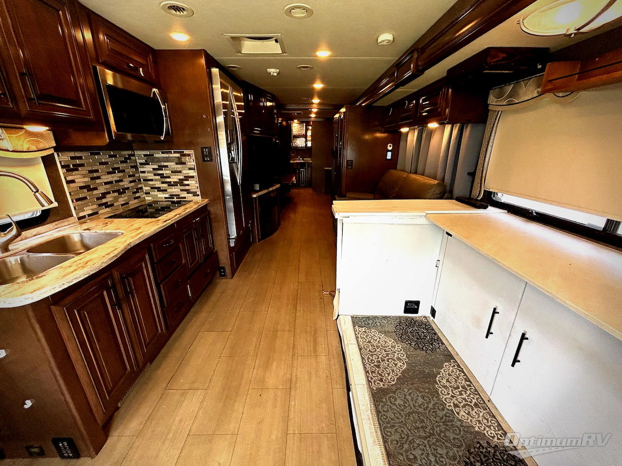 2018 Thor Challenger 37LX Photo 3