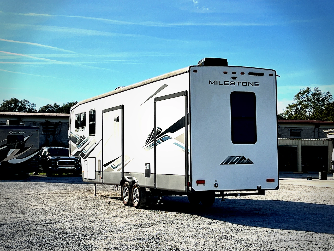 2023 Heartland Milestone 321FL Photo 3