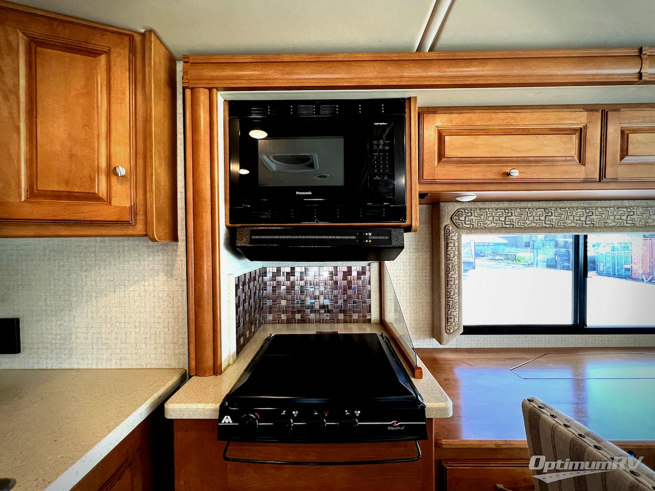 2017 Winnebago Vista LX 30T Photo 13