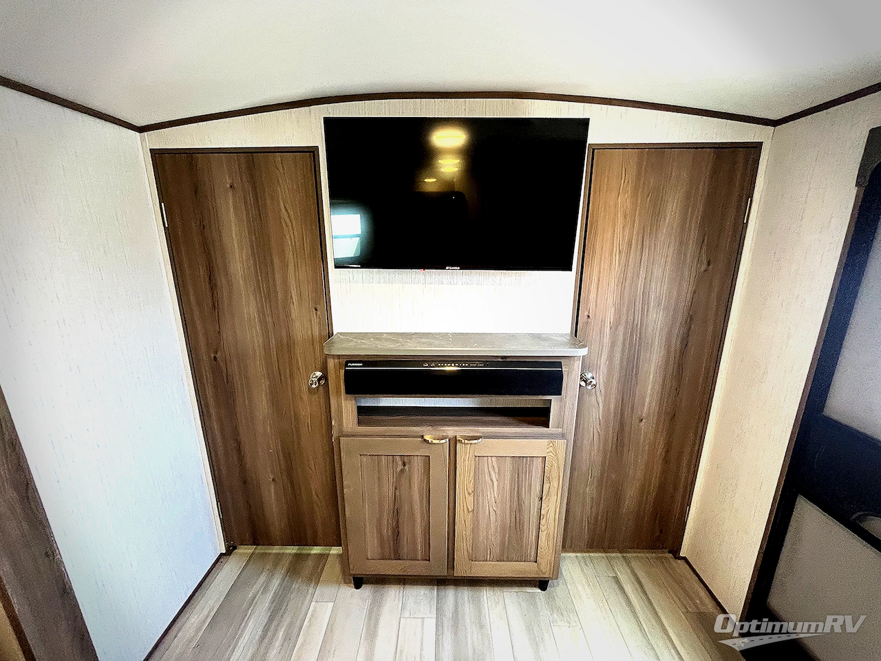 2023 Cruiser MPG 3100BH Photo 10