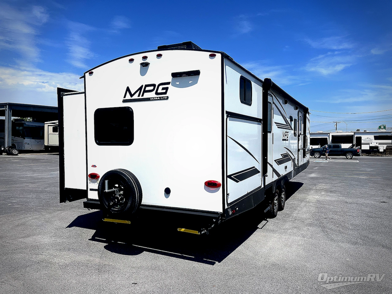 2023 Cruiser MPG 3100BH Photo 3