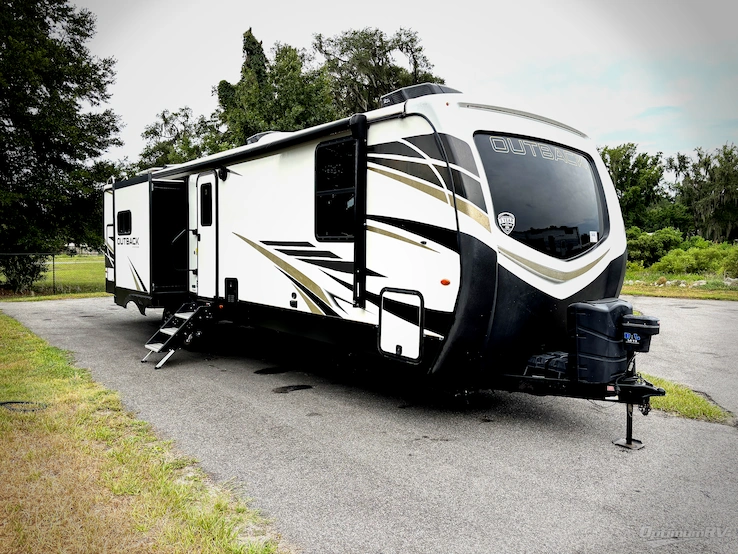 2022 Keystone Outback 335CG RV Photo 1