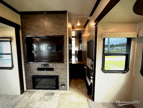 2019 Forest River Cedar Creek Hathaway Edition 38DBRK RV Photo 3