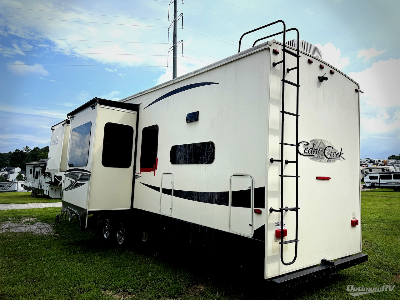 2019 Forest River Cedar Creek Hathaway Edition 38DBRK Photo 3