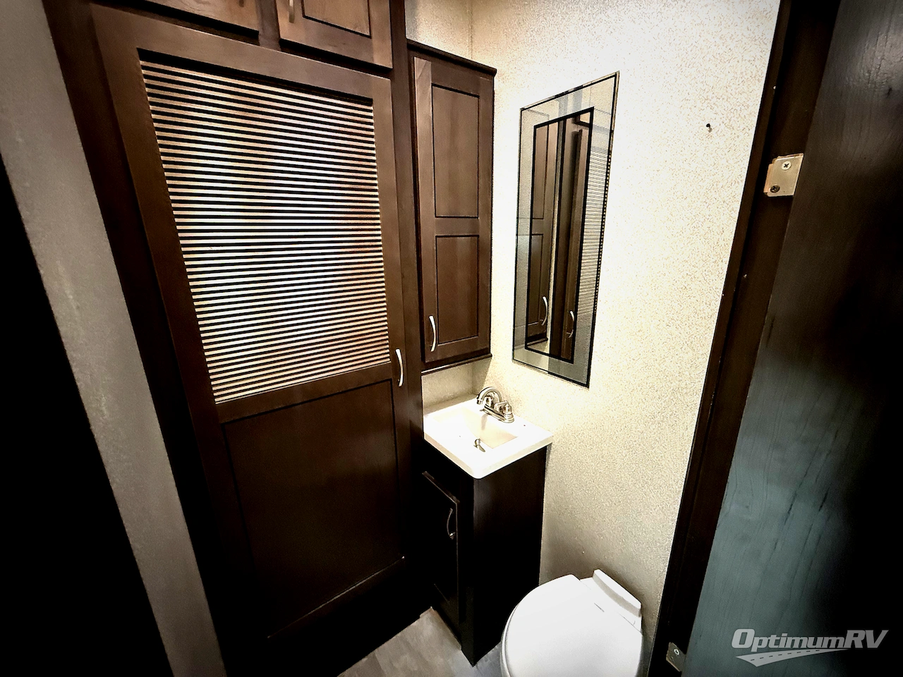 2019 Forest River Cedar Creek Hathaway Edition 38DBRK Photo 12