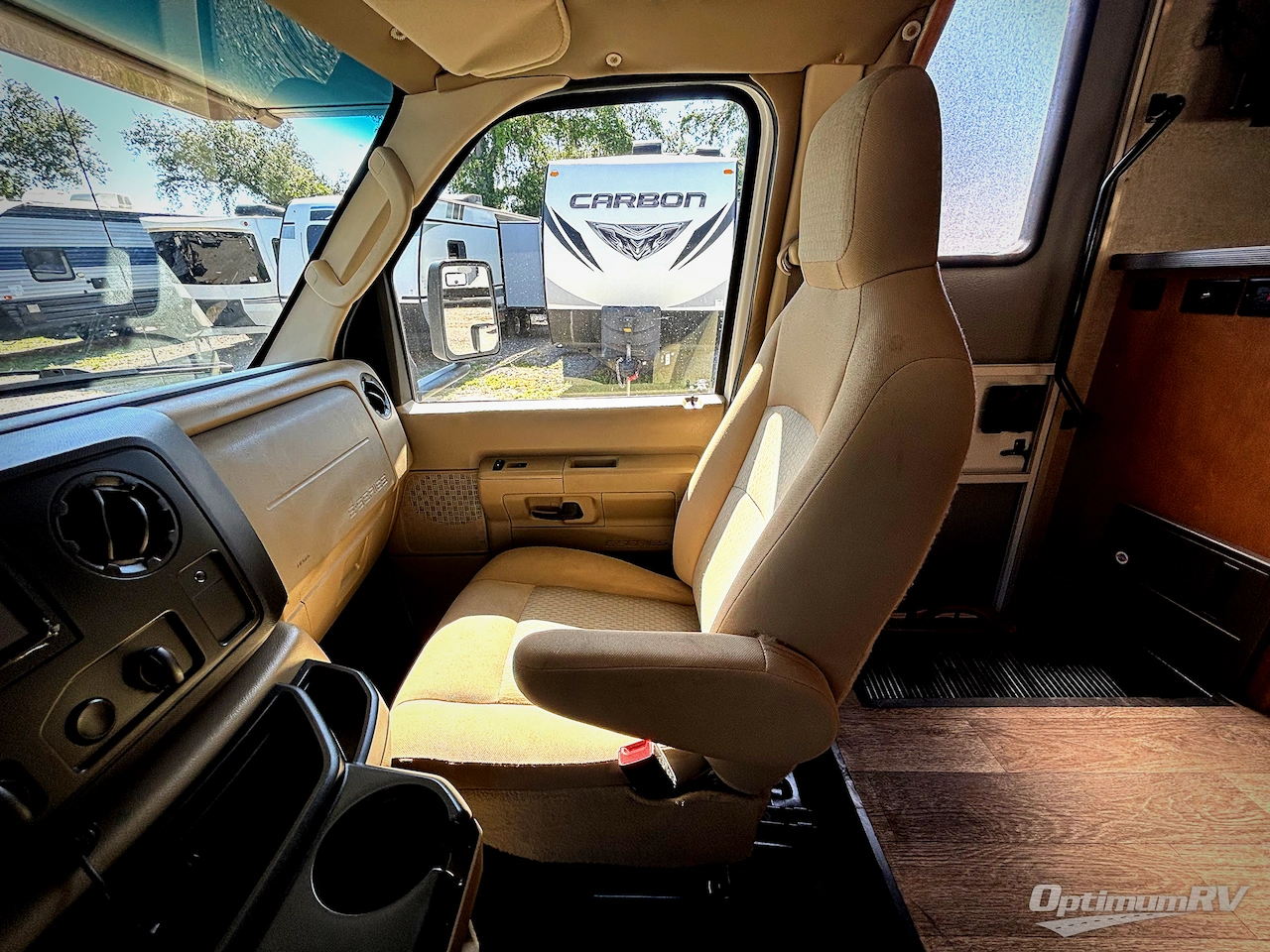 2019 Winnebago Minnie Winnie 31K Photo 8