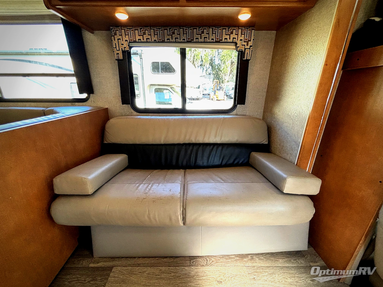 2019 Winnebago Minnie Winnie 31K Photo 10