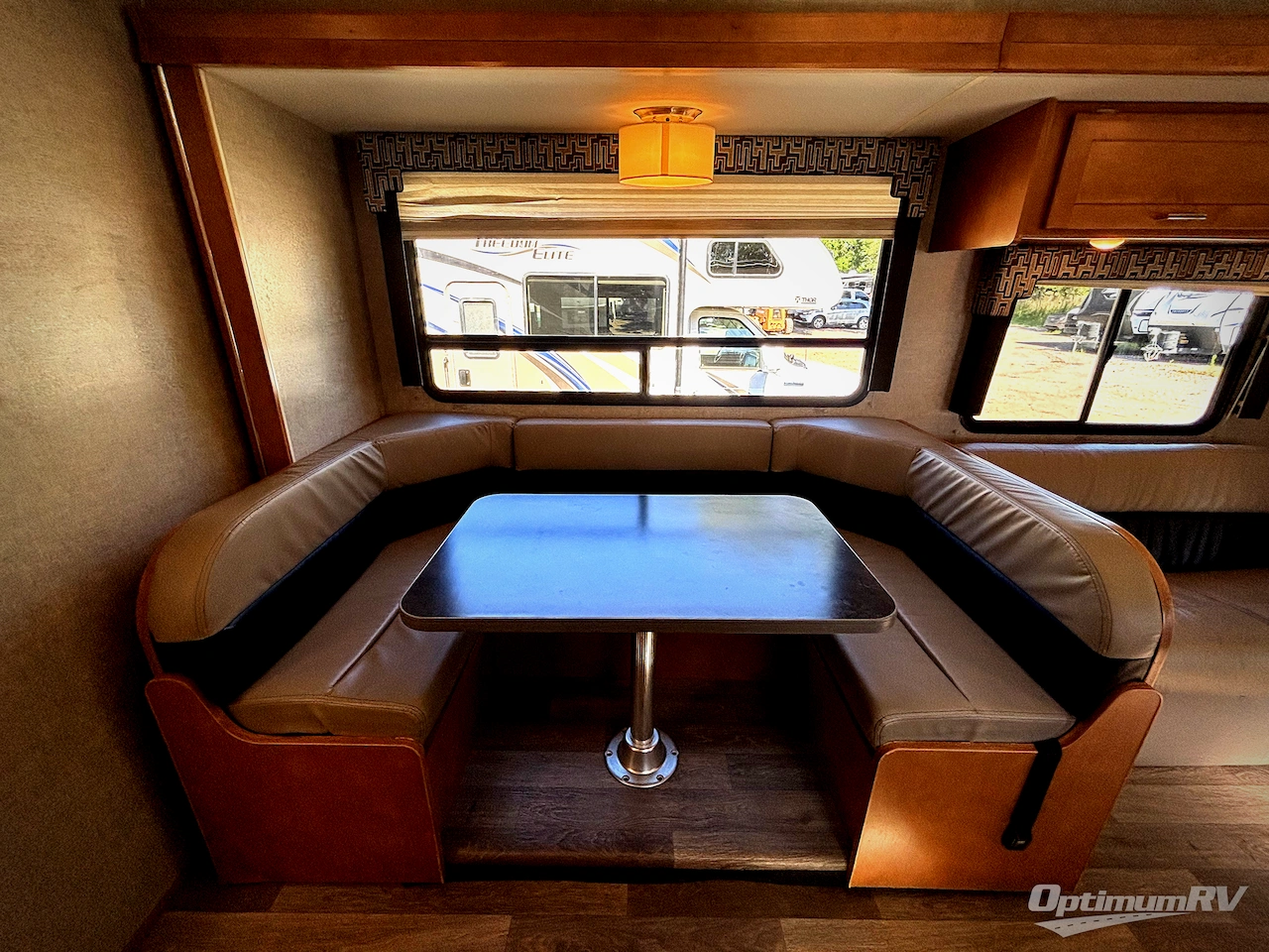 2019 Winnebago Minnie Winnie 31K Photo 11