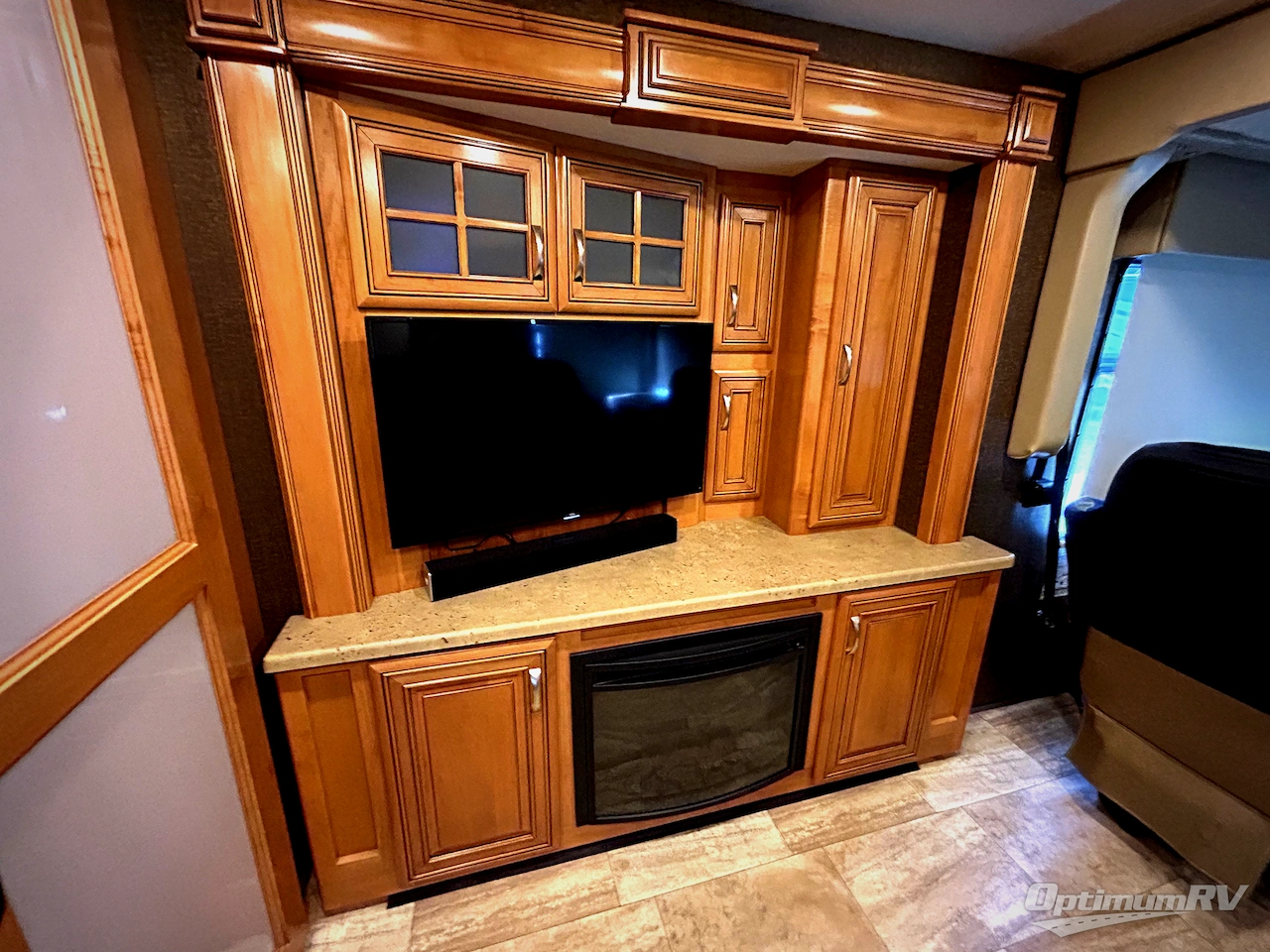 2016 Thor Challenger 37KT Photo 11