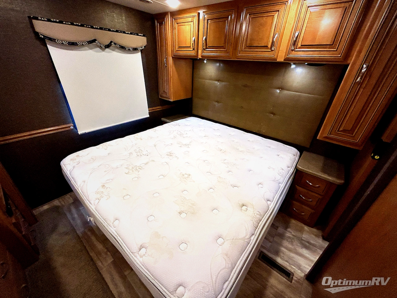 2016 Thor Challenger 37KT Photo 19