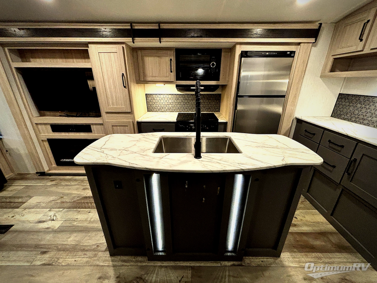 2023 Heartland Sundance Ultra Lite 293RL Photo 6