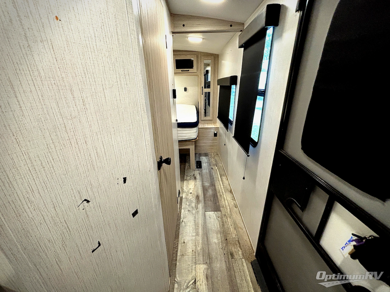2023 Heartland Sundance Ultra Lite 293RL Photo 7