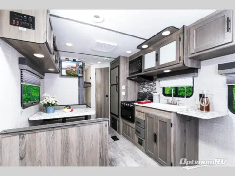 2022 Gulf Stream Trailmaster Special Edition Series 26BHG RV Photo 2