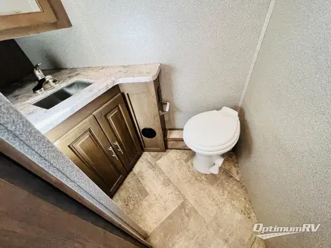 2020 Forest River Georgetown 5 Series 31L5 RV Photo 4