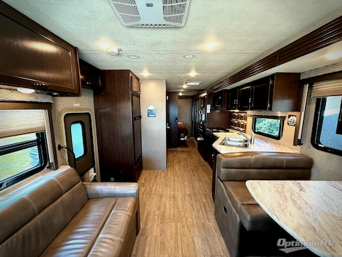 2020 Thor Freedom Traveler A30 RV Photo 2