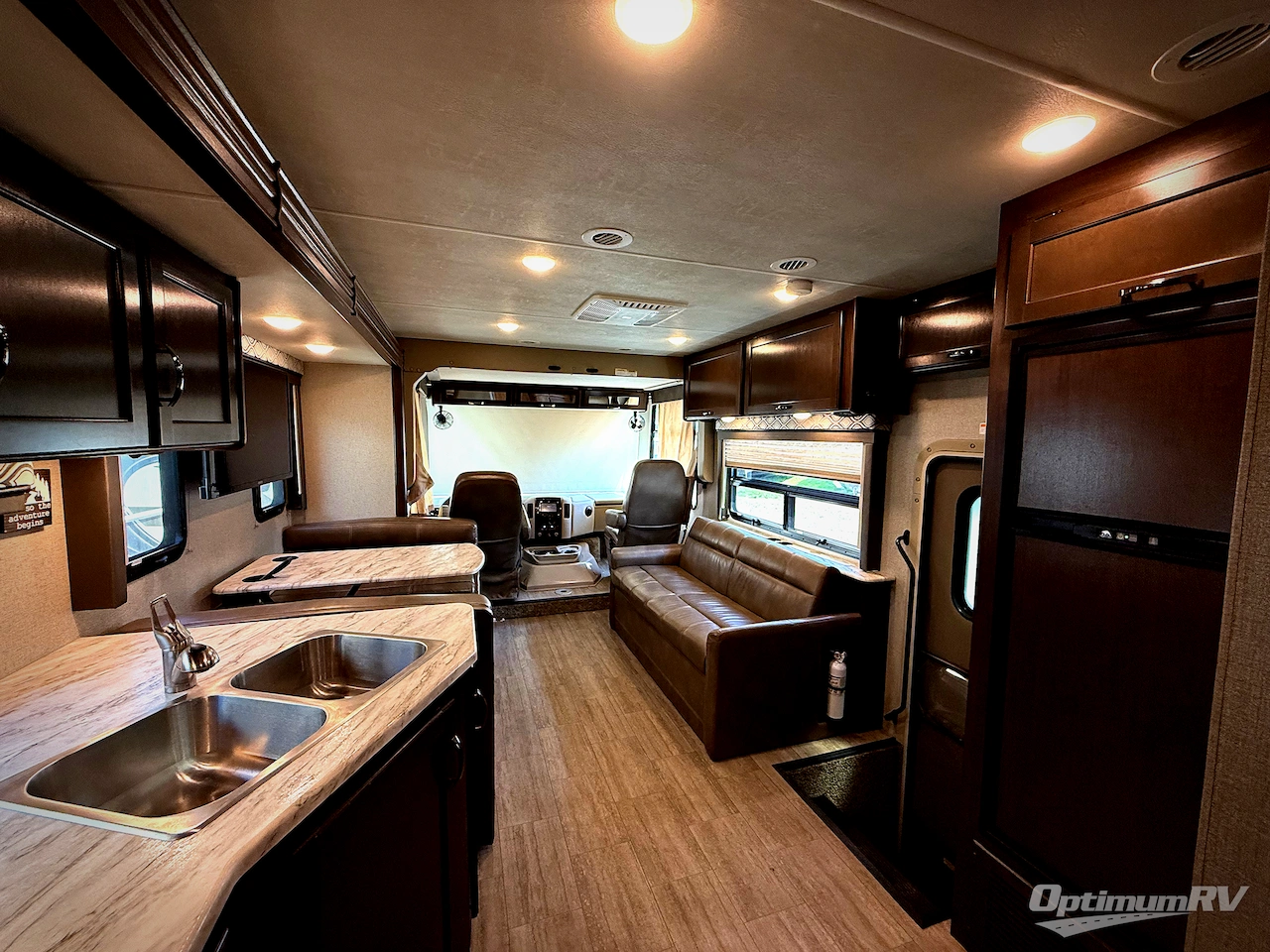2020 Thor Freedom Traveler A30 Photo 5
