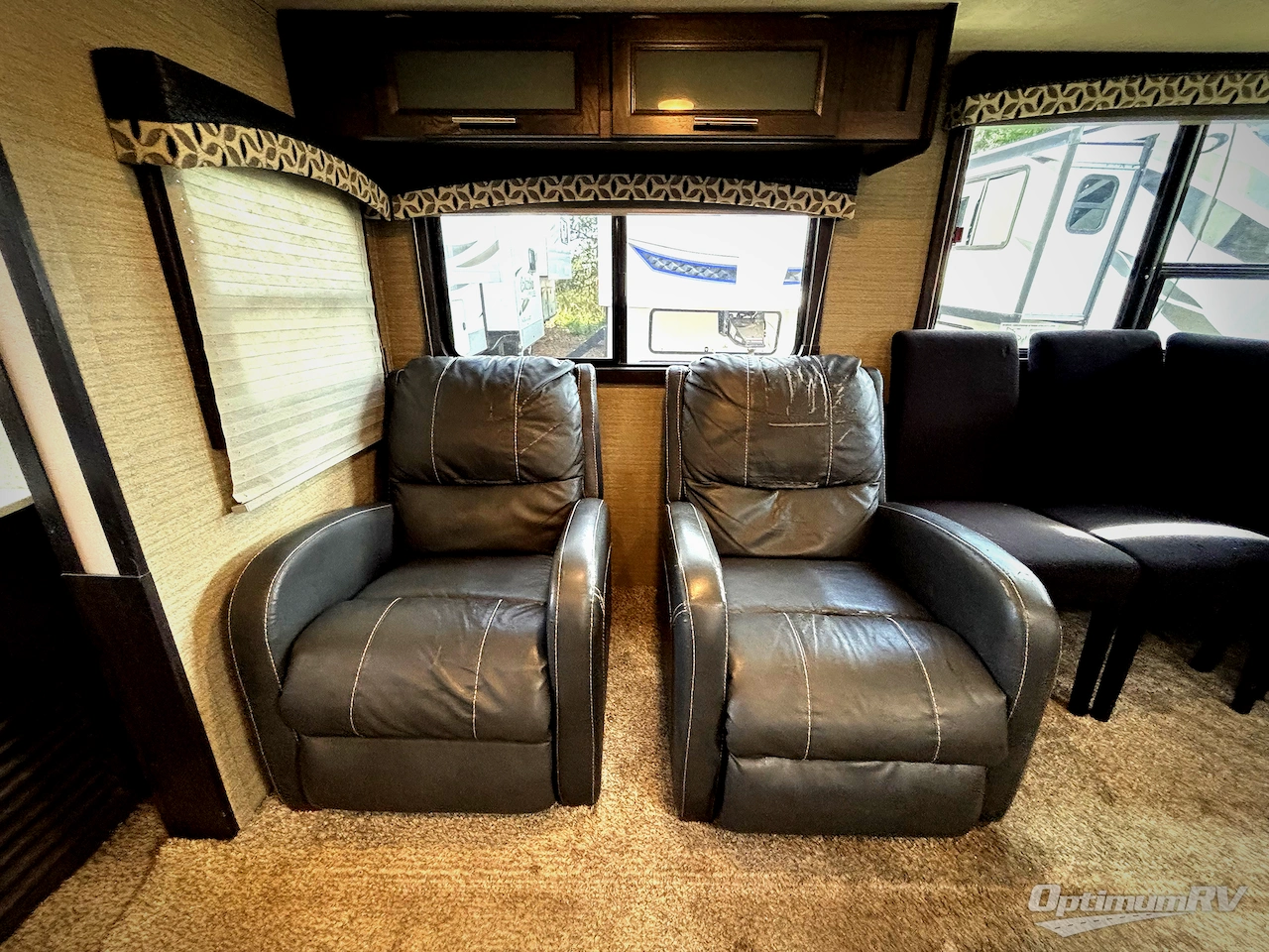 2019 Dutchmen Kodiak Ultimate 291RESL Photo 11