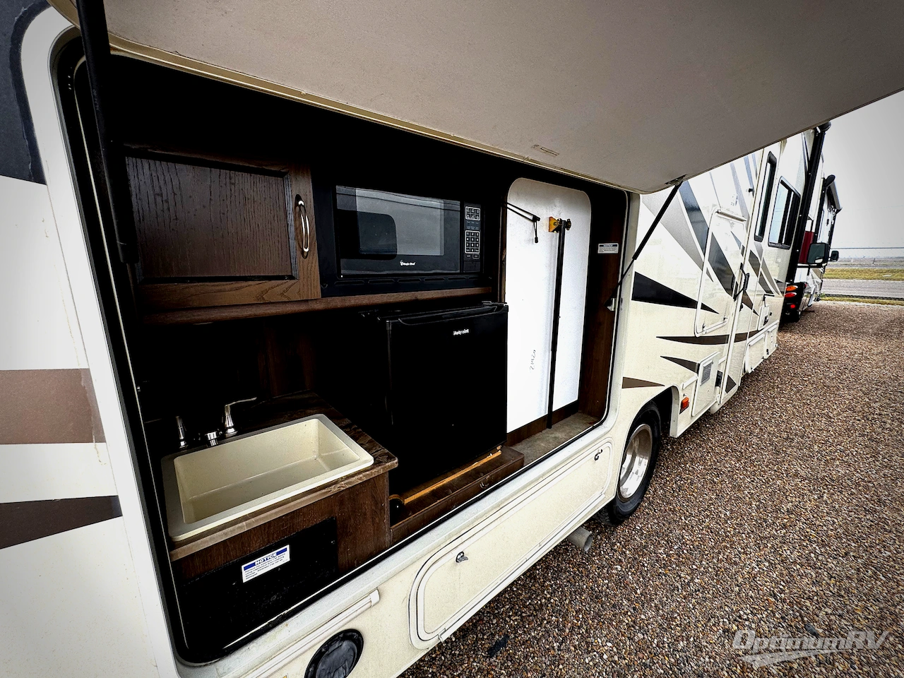 2020 Coachmen Freelander 32DS Ford 450 Photo 5