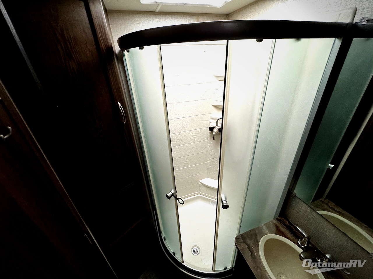 2020 Coachmen Freelander 32DS Ford 450 Photo 17