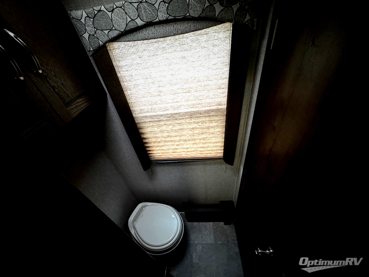 2020 Coachmen Freelander 32DS Ford 450 Photo 18